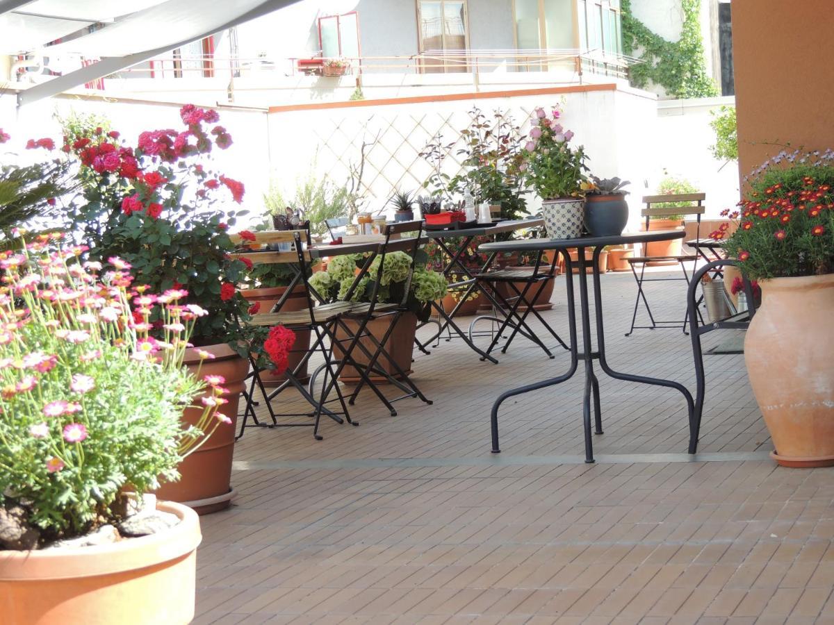 B&B Il Rosso E Il Nero Zafferana Etnea Exterior foto