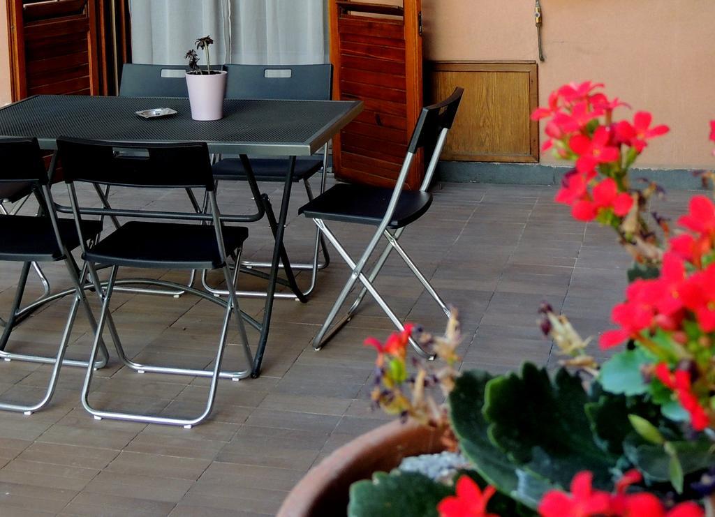 B&B Il Rosso E Il Nero Zafferana Etnea Exterior foto